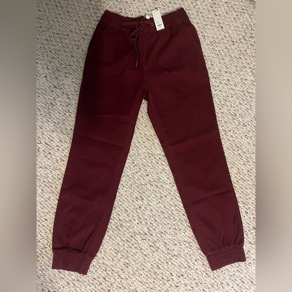 New Francesca’s burgundy drawstring joggers
